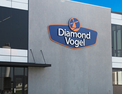 Diamond Vogel Hosts Ribbon Cutting Ceremony at Innovation Center
